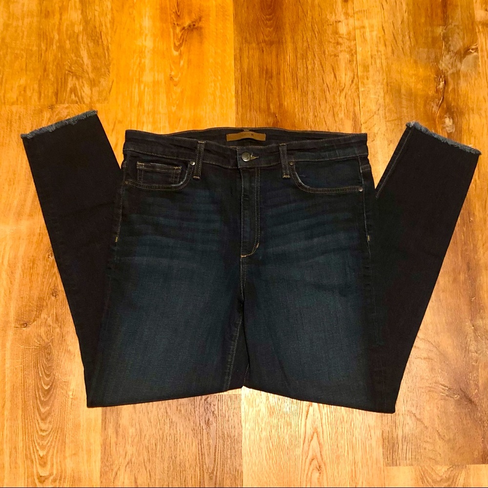 Joe’s Jeans High Rise Skinny Ankle Cut - 32